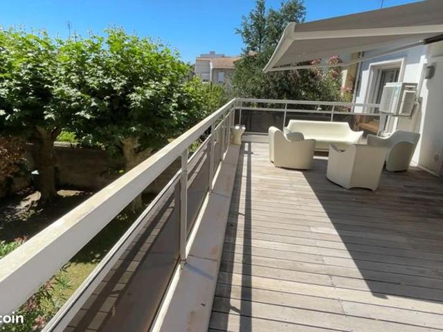 Maison 6 pièces 238 m²