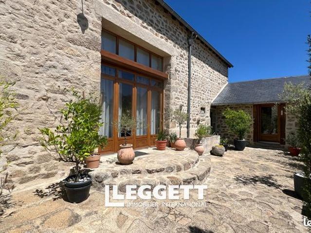 Maison 6 pièces 238 m²