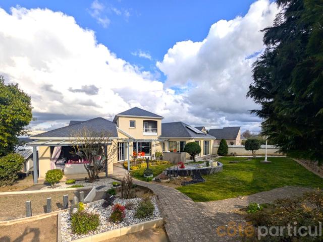 Maison 6 pièces 239 m²