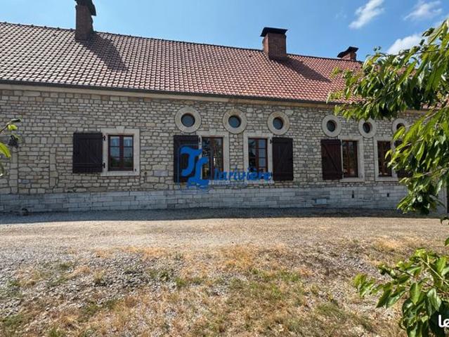 Maison 6 pièces 239 m²