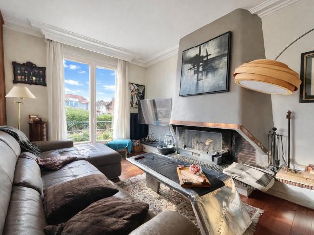 Maison 6 pièces 230 m²