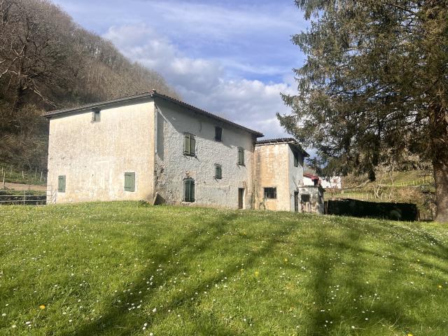 Maison 6 pièces 230 m²