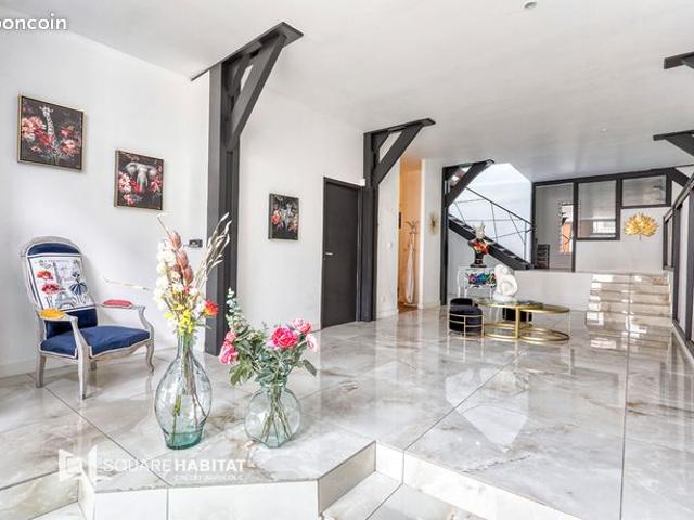 Maison 6 pièces 230 m²