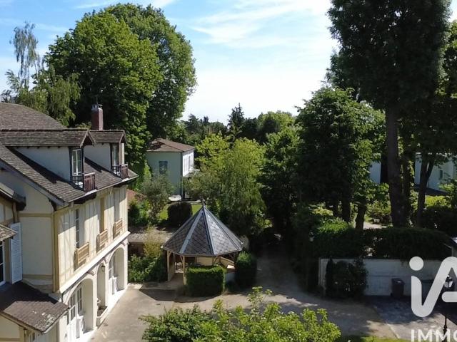 Maison 6 pièces 230 m²