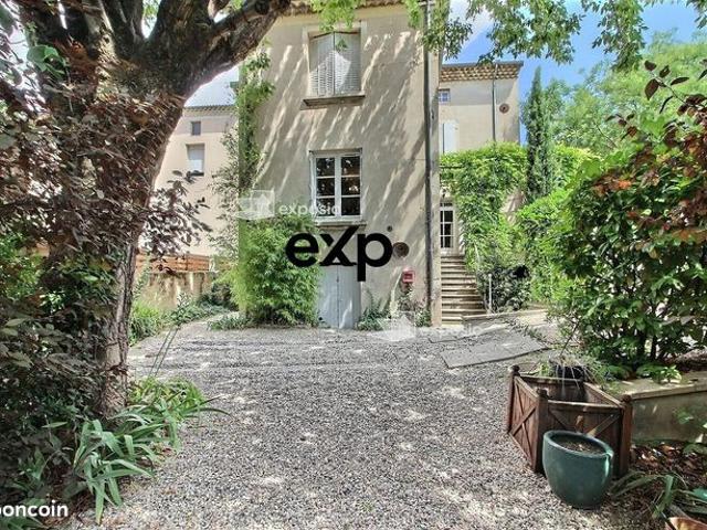 Maison 6 pièces 230 m²