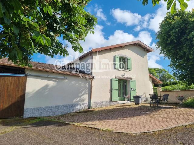 Maison 6 pièces 230 m²