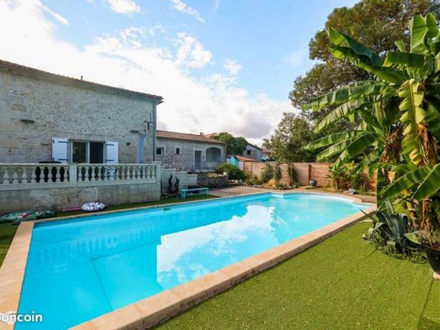 Maison 6 pièces 230 m²