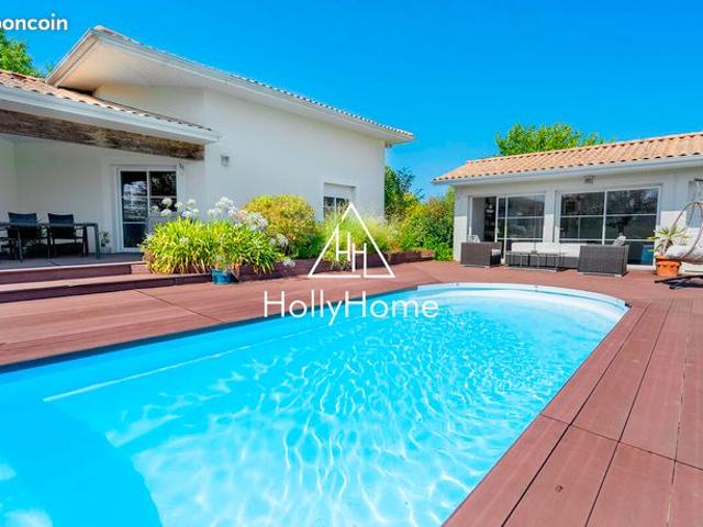 Maison 6 pièces 230 m²