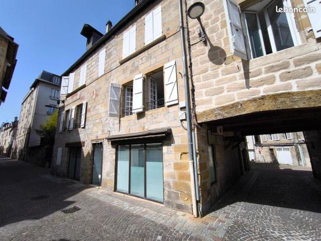 Maison 6 pièces 230 m²