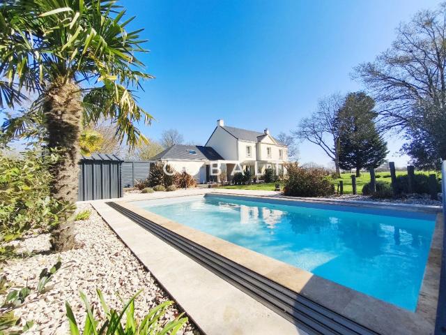 Maison 6 pièces 230 m²