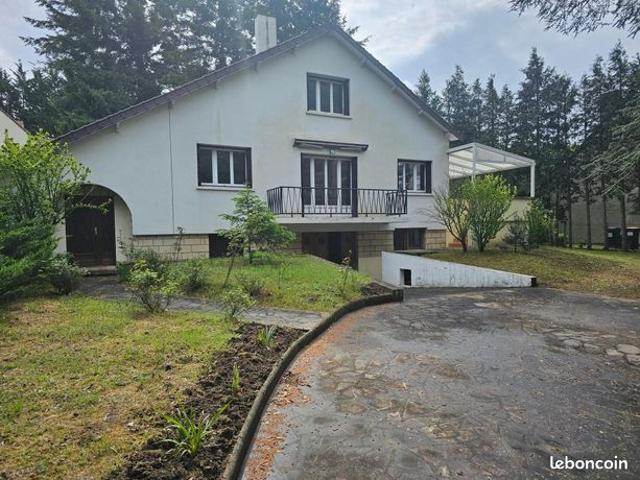 Maison 6 pièces 230 m²