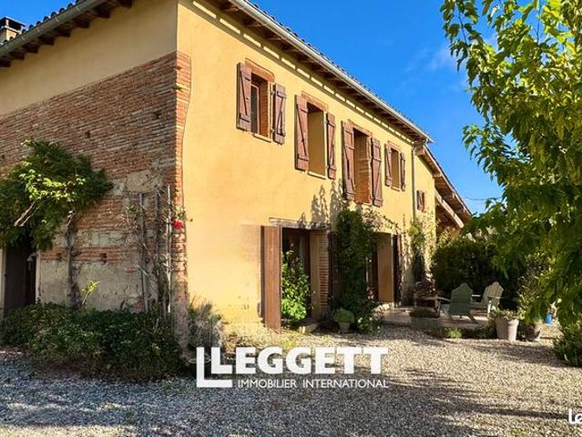 Maison 6 pièces 230 m²