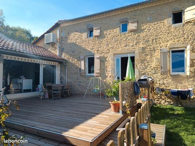 Maison 6 pièces 230 m²