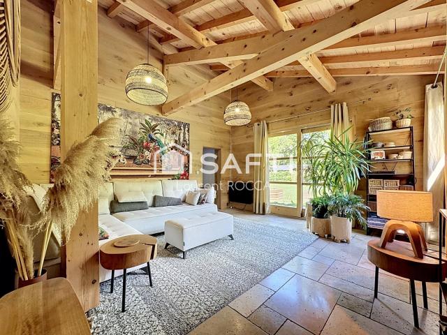 Maison 6 pièces 230 m²