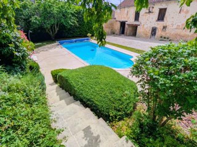 Maison 6 pièces 230 m²