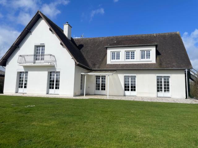 Maison 6 pièces 230 m²