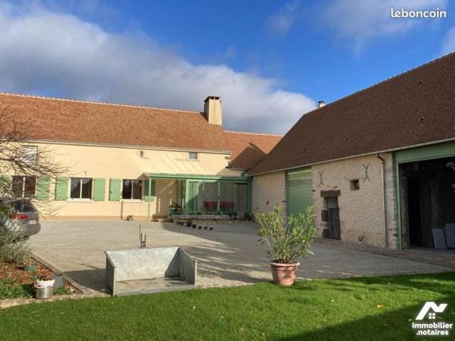 Maison 6 pièces 230 m²