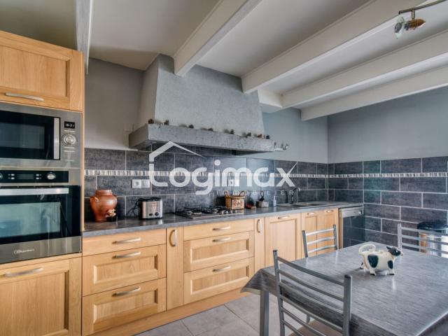 Maison 6 pièces 230 m²