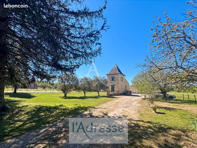 Maison 6 pièces 230 m²