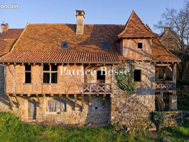 Maison 6 pièces 231 m²