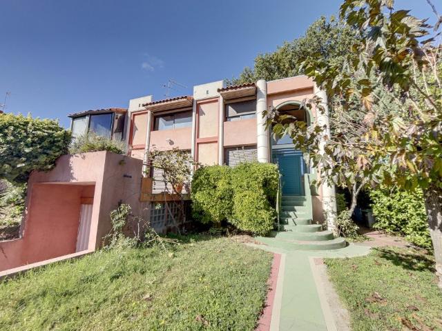 Maison 6 pièces 231 m²