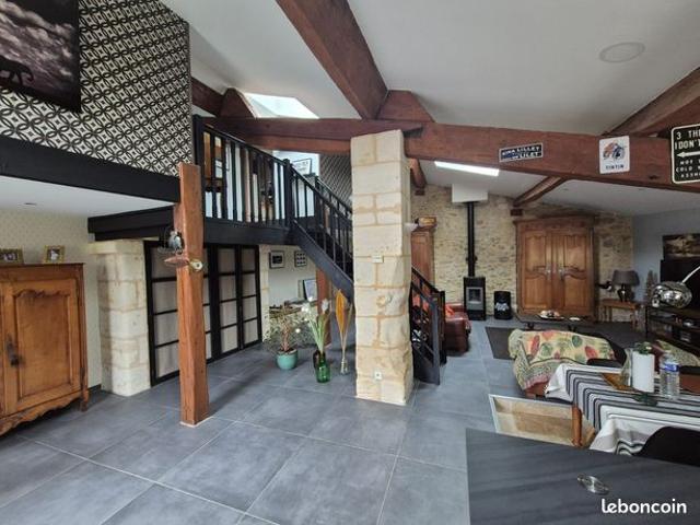 Maison 6 pièces 231 m²
