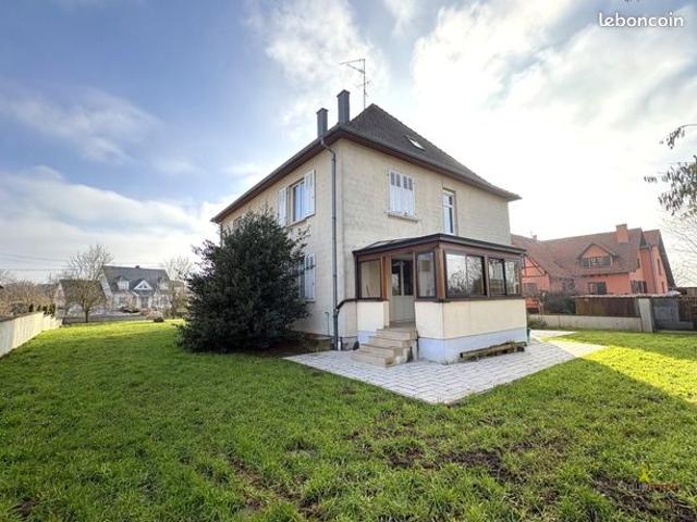 Maison 6 pièces 231 m²