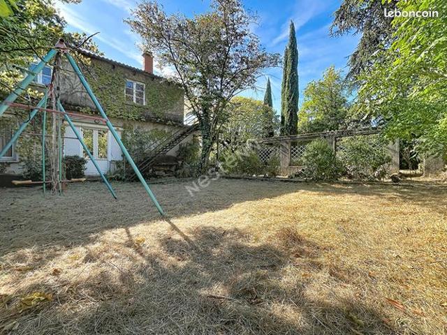 Maison 6 pièces 231 m²