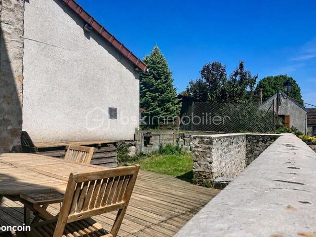 Maison 6 pièces 232 m²