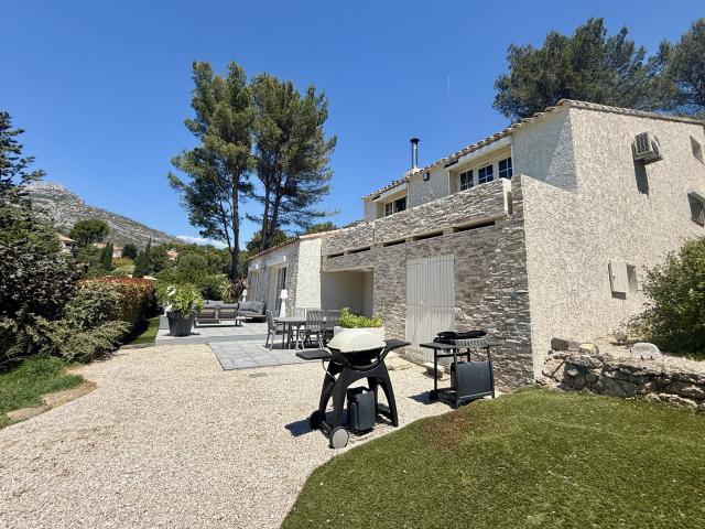 Maison 6 pièces 232 m²