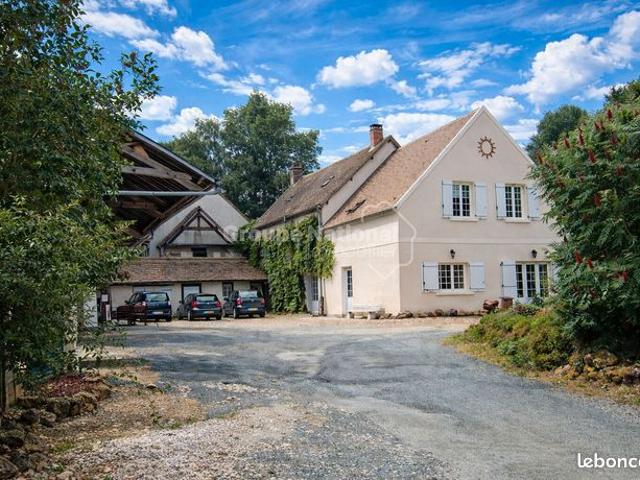 Maison 6 pièces 232 m²