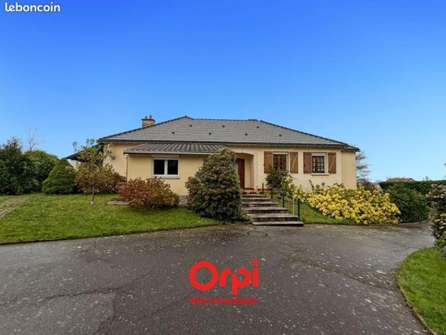 Maison 6 pièces 232 m²