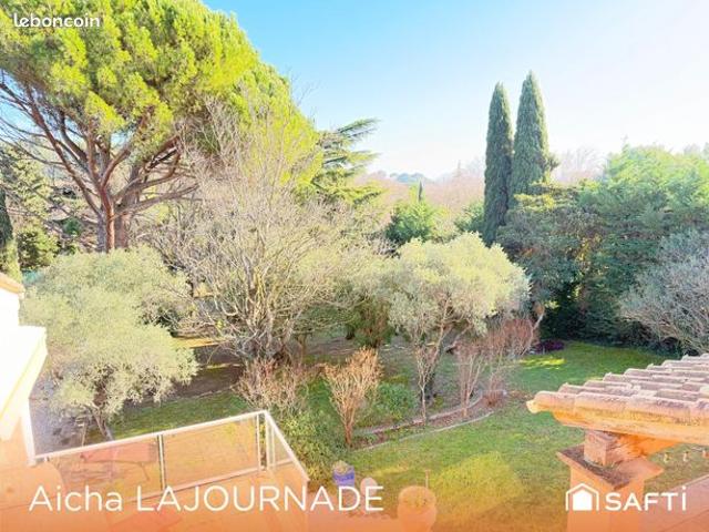 Maison 6 pièces 232 m²