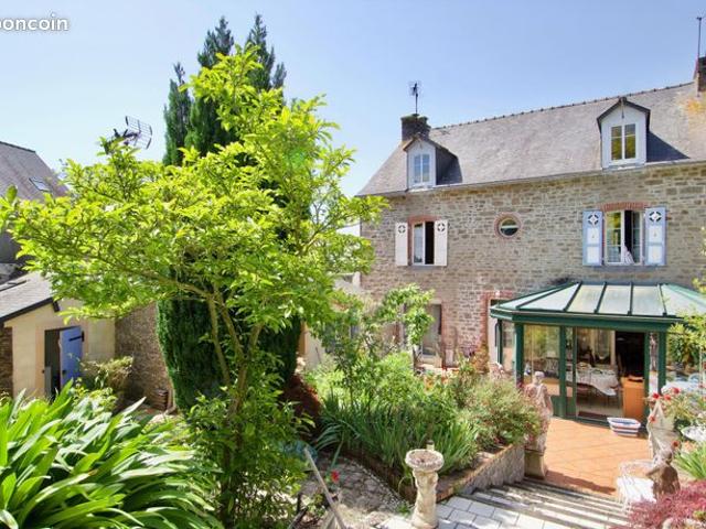 Maison 6 pièces 304 m²