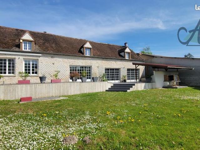 Maison 6 pièces 245 m²