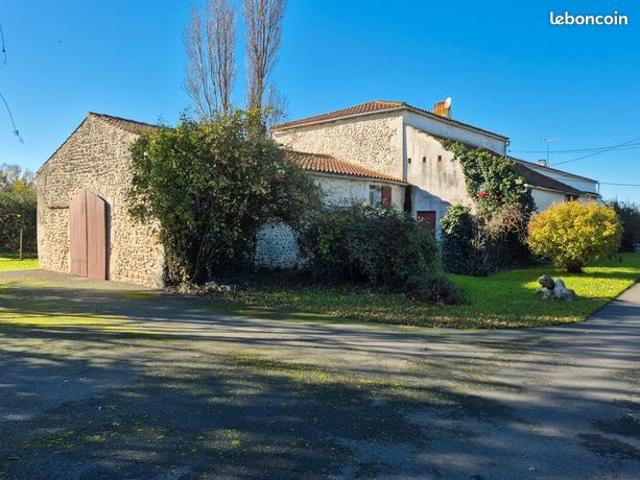 Maison 6 pièces 245 m²