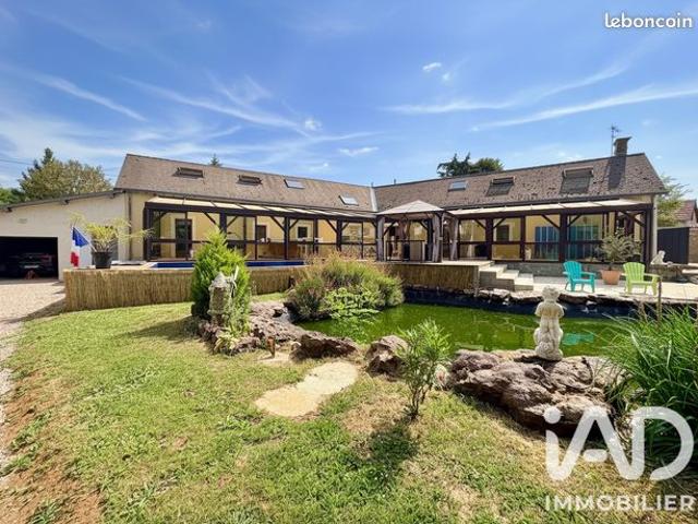 Maison 6 pièces 245 m²