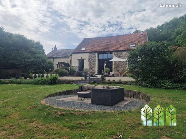 Maison 6 pièces 245 m²