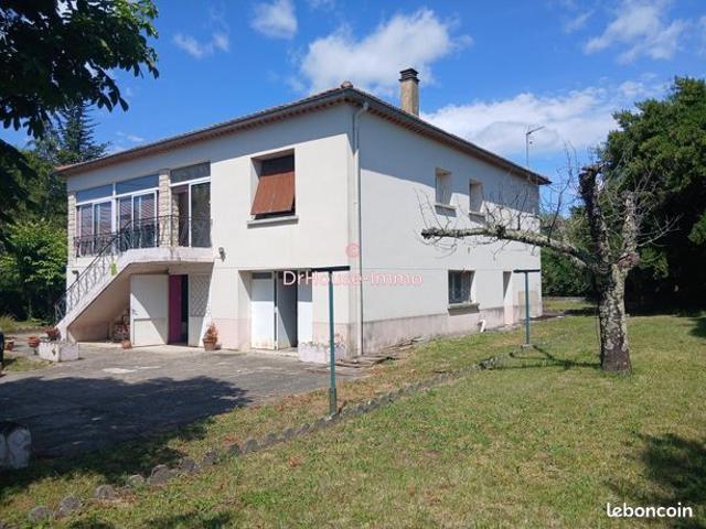 Maison 6 pièces 245 m²