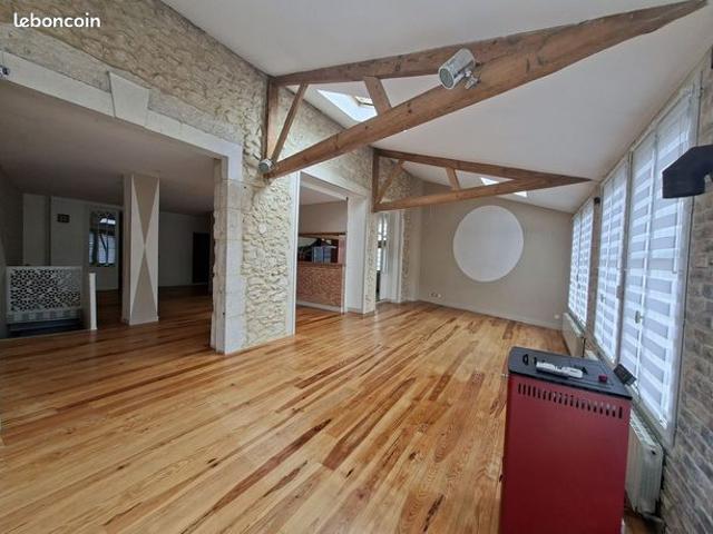 Maison 6 pièces 245 m²