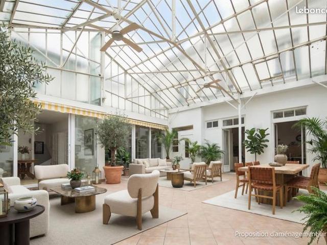 Maison 6 pièces 245 m²