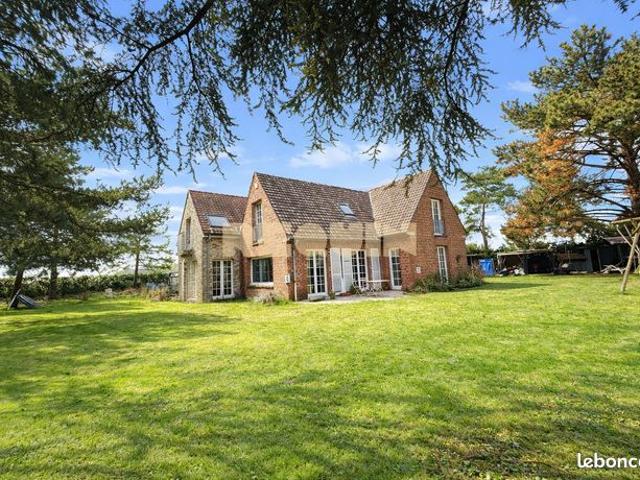 Maison 6 pièces 246 m²