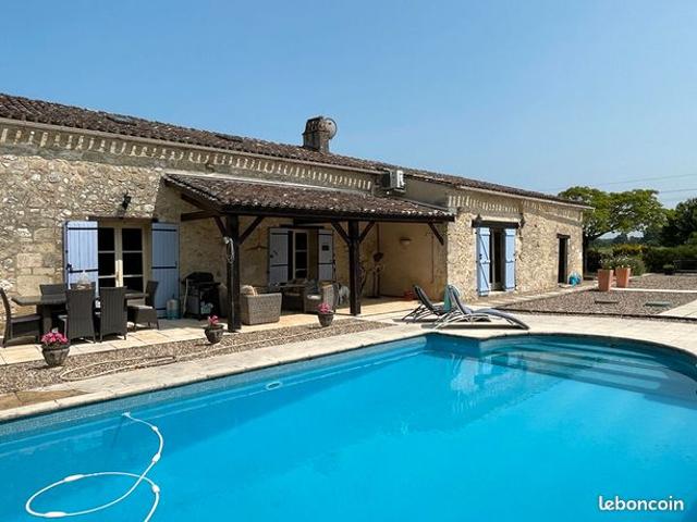 Maison 6 pièces 246 m²
