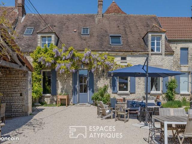 Maison 6 pièces 246 m²