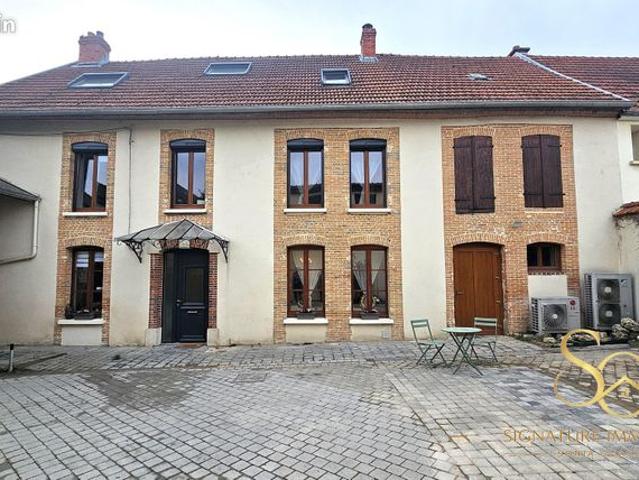 Maison 6 pièces 246 m²