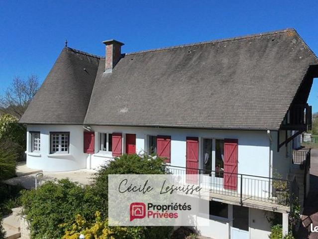 Maison 6 pièces 246 m²