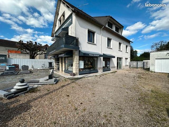 Maison 6 pièces 247 m²