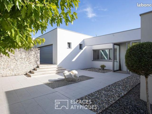 Maison 6 pièces 247 m²