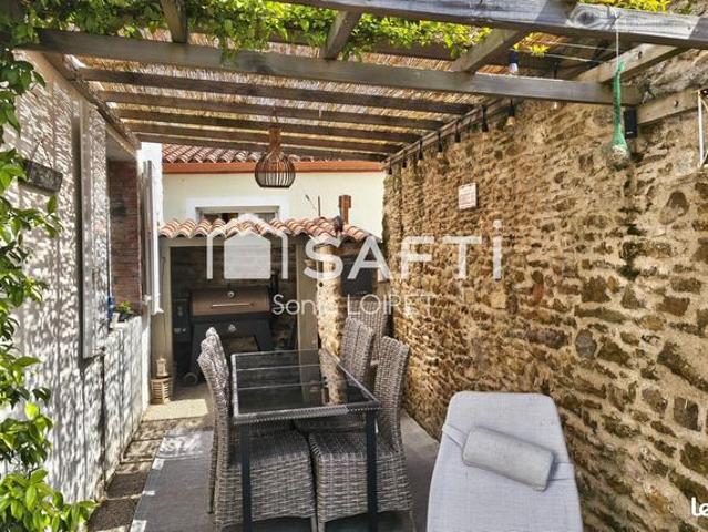 Maison 9 pièces 247 m²