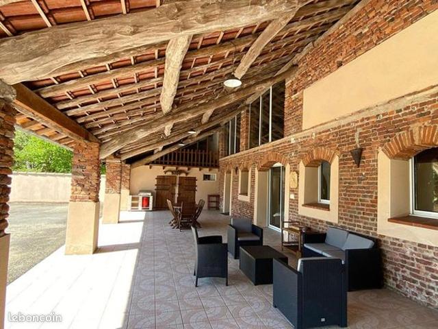 Maison 6 pièces 248 m²